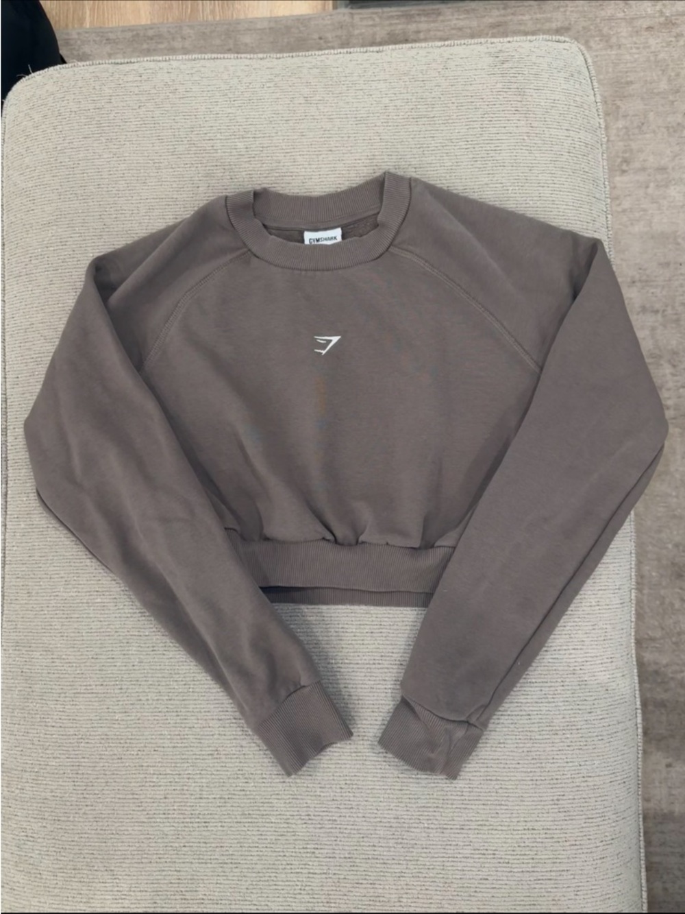 Gymshark Cropped Crew Sweatshirt in Taupe Brown